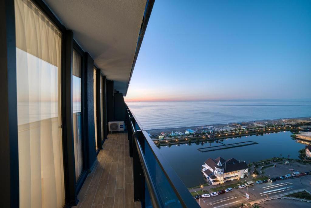 Orbi Hotel Batumi Ngoại thất bức ảnh